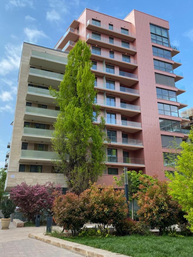 Grand Corvin Apartmán *